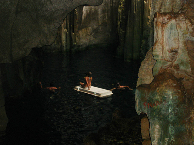 Erste der Sawa-i-Lau Caves