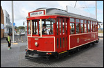 Tram im Viaduct Harbour