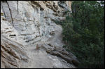 National Pass Route auf halber Höhe im Felsen