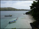 Strand vor den Sawa-i-Lau Caves